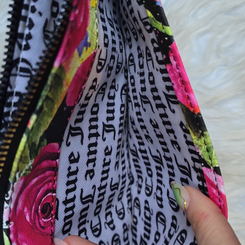 Juicy Couture Black Multi Rose Gothic Logo Stripe Wristlet Wallet Floral Flowers - Picture 4 of 9